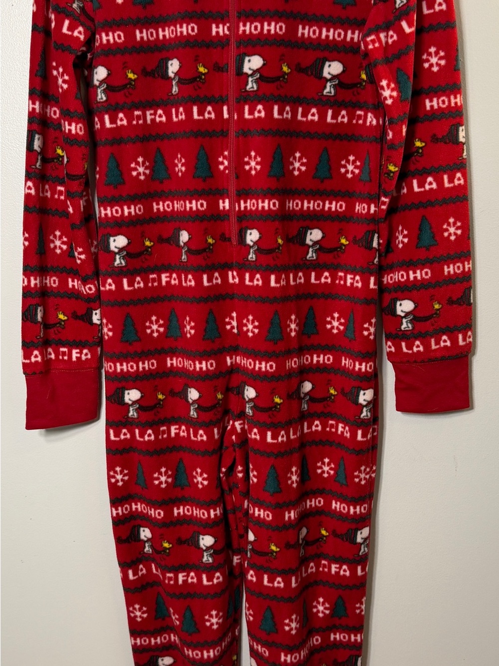 Aeropostale peanuts Snoopy Christmas one piece medium EUC holiday fair isle red